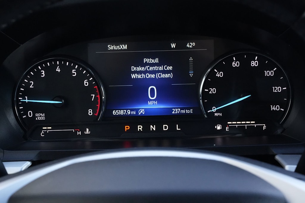 Thumbnail: 2022 Ford Explorer - 17