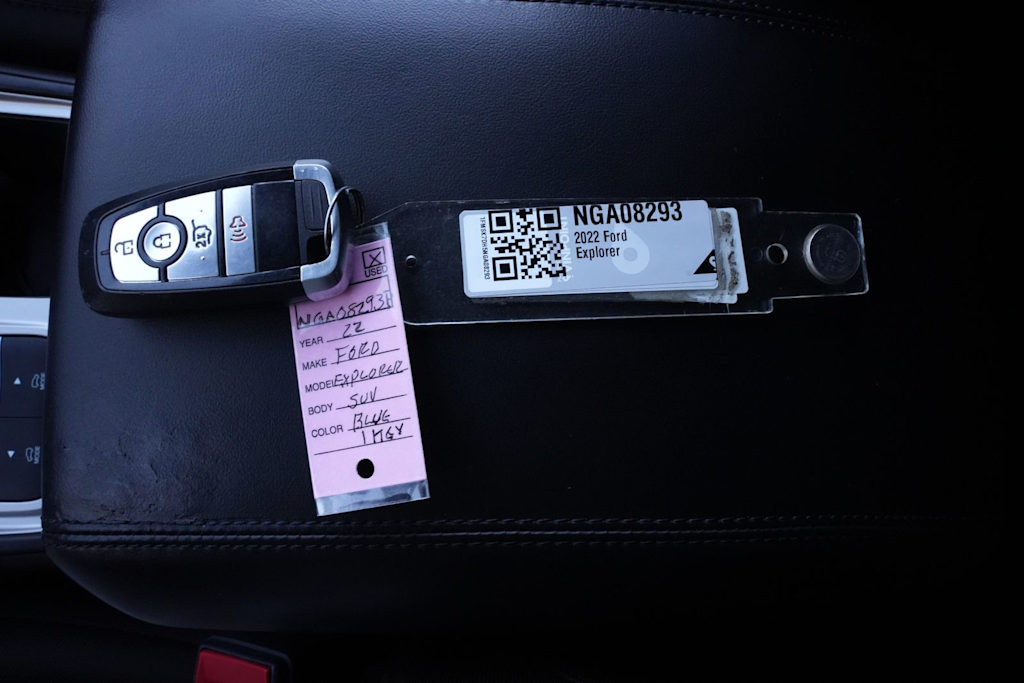Thumbnail: 2022 Ford Explorer - 18