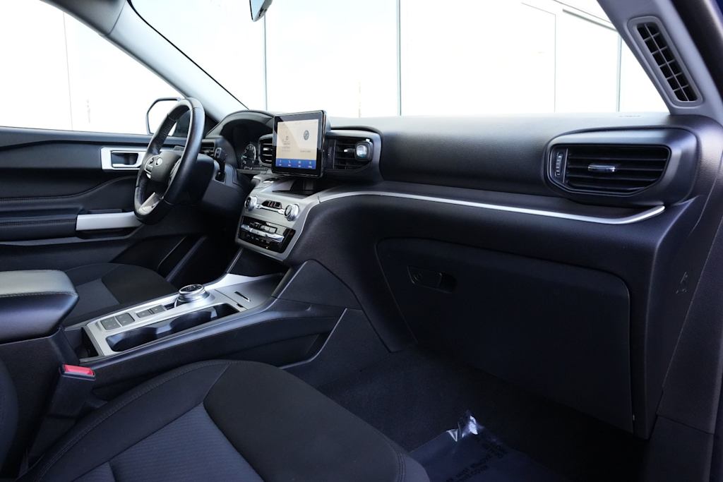 Thumbnail: 2022 Ford Explorer - 14