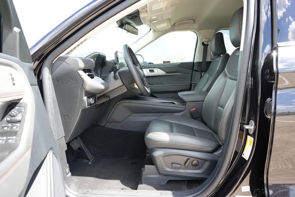 Thumbnail: 2025 Ford Explorer - 10