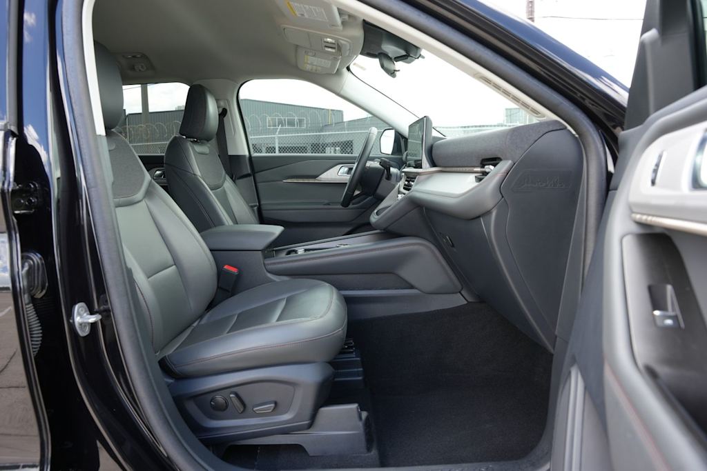 Thumbnail: 2025 Ford Explorer - 11