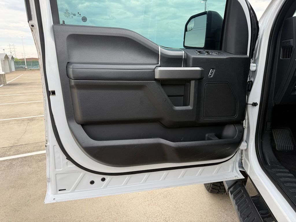 Thumbnail: 2020 Ford F-150 - 21
