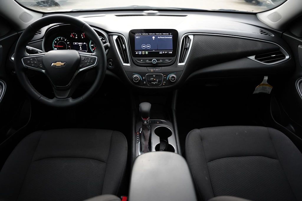 Thumbnail: 2025 Chevrolet Malibu - 2
