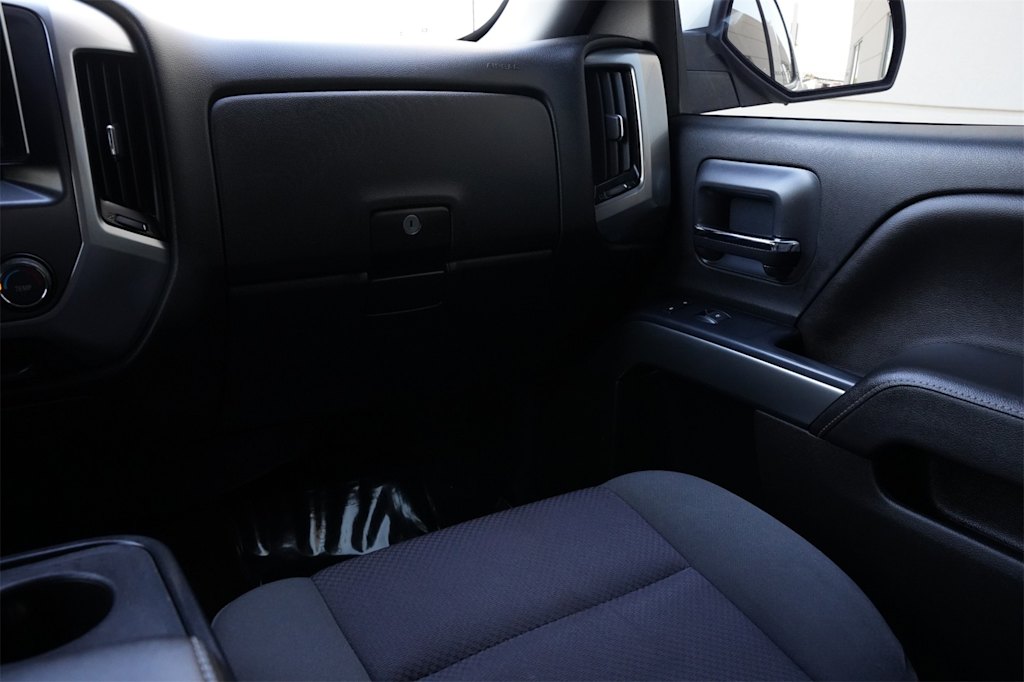 Thumbnail: 2018 Chevrolet Silverado 1500 - 21