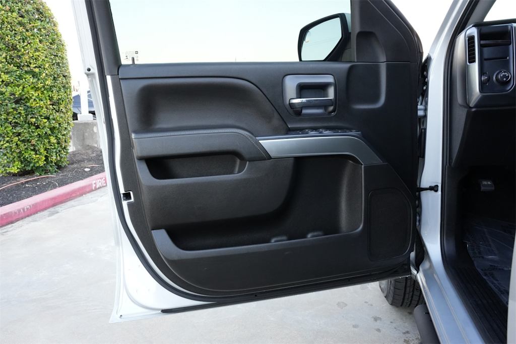 Thumbnail: 2018 Chevrolet Silverado 1500 - 25