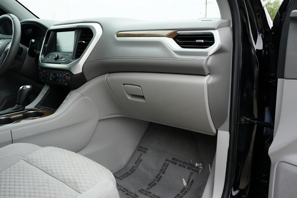2017 GMC Acadia SLE 12