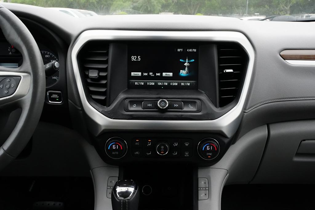 2017 GMC Acadia SLE 16