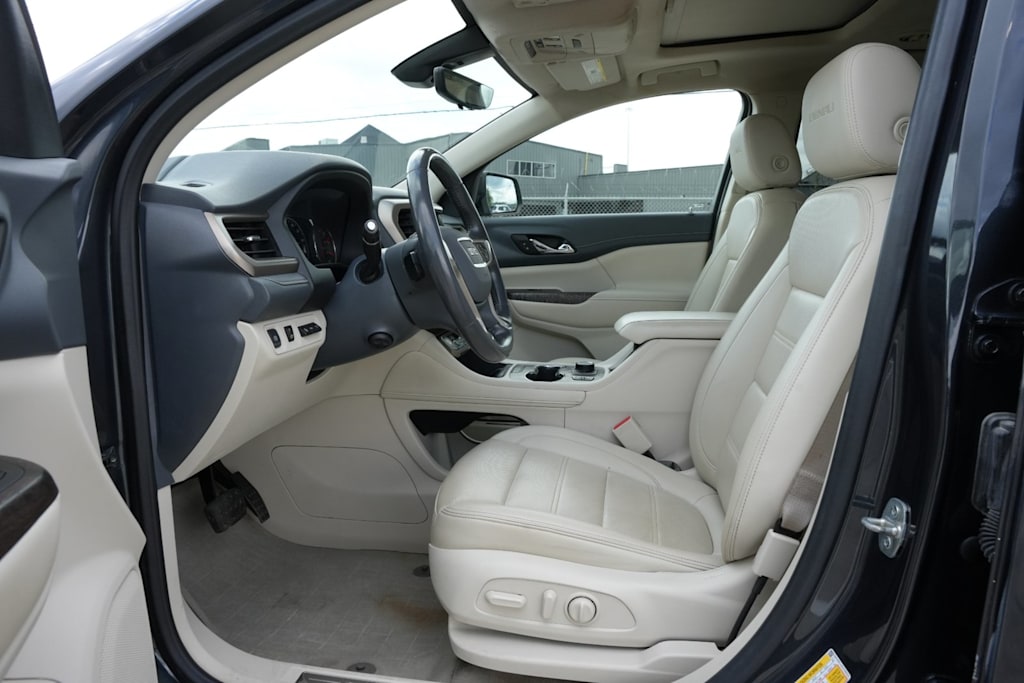 Thumbnail: 2022 GMC Acadia - 10