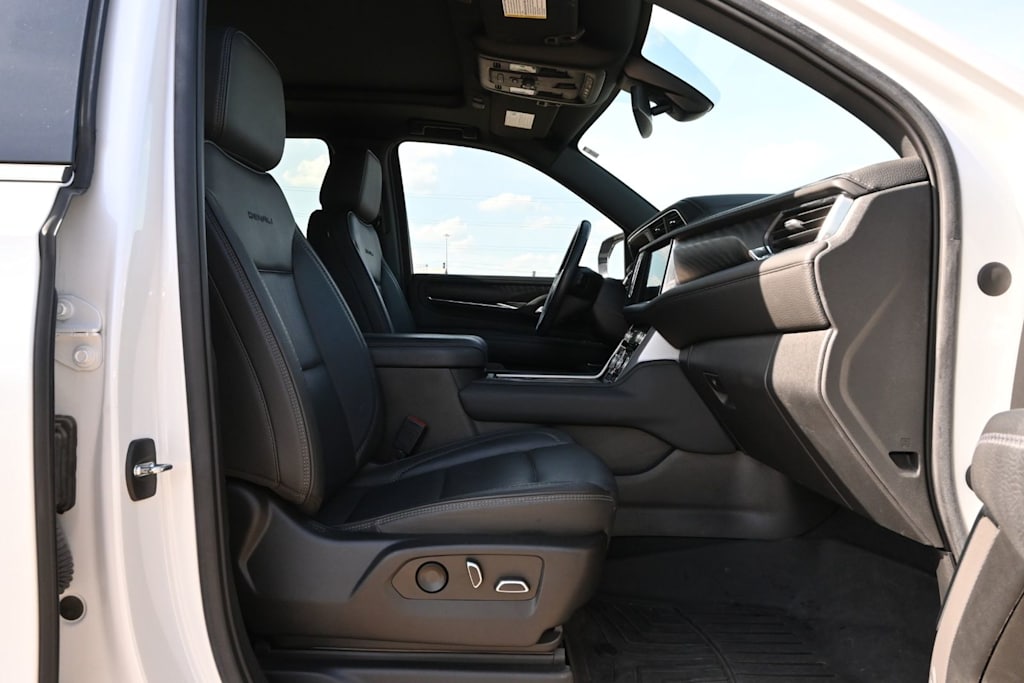 Thumbnail: 2022 GMC Yukon - 26