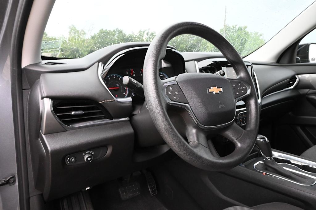 Thumbnail: 2020 Chevrolet Traverse - 13