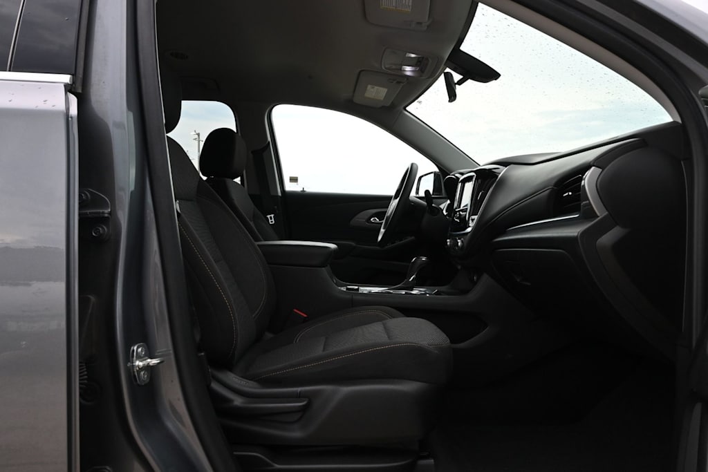 Thumbnail: 2020 Chevrolet Traverse - 11