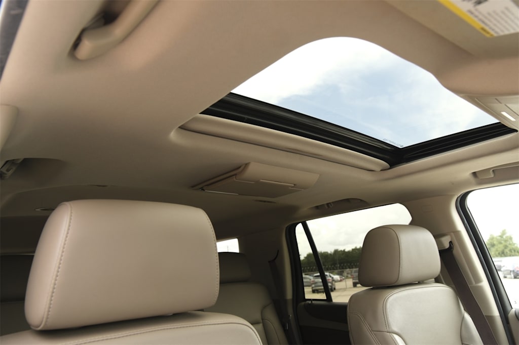 Thumbnail: 2019 Chevrolet Tahoe - 29