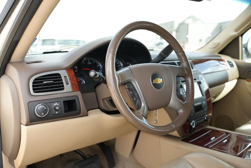 Thumbnail: 2014 Chevrolet Tahoe - 13