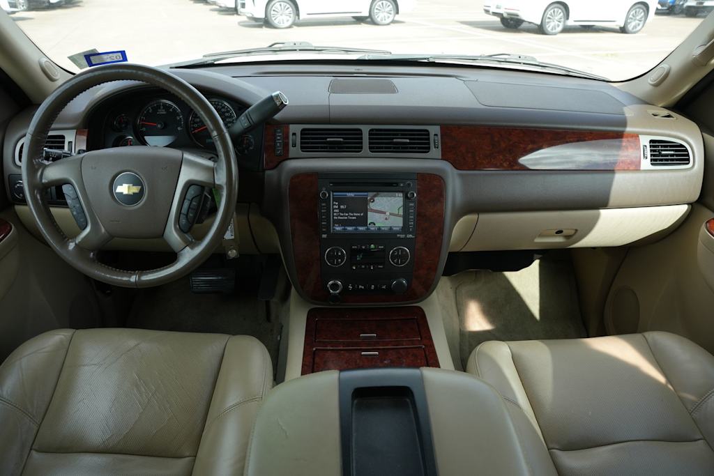 Thumbnail: 2014 Chevrolet Tahoe - 2