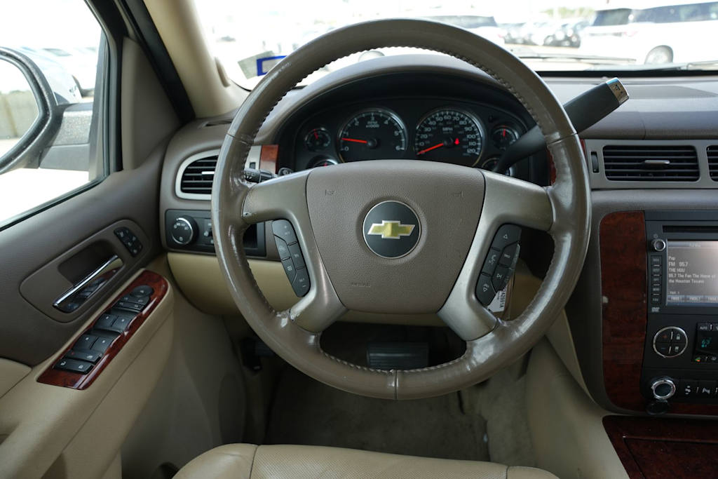 Thumbnail: 2014 Chevrolet Tahoe - 9