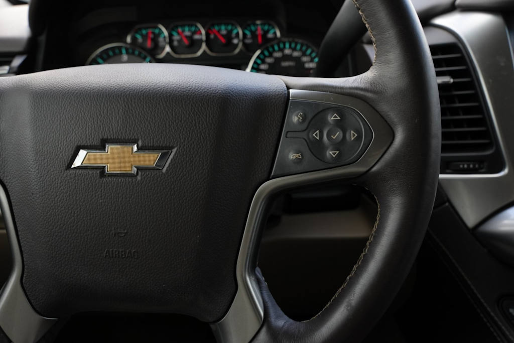 Thumbnail: 2016 Chevrolet Tahoe - 20