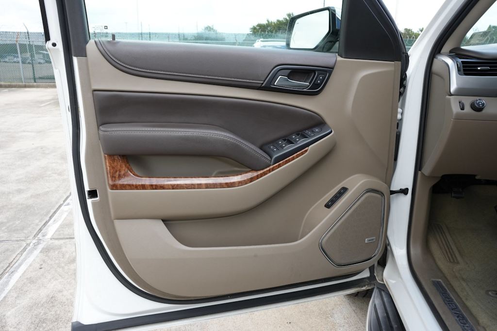 Thumbnail: 2016 Chevrolet Tahoe - 21
