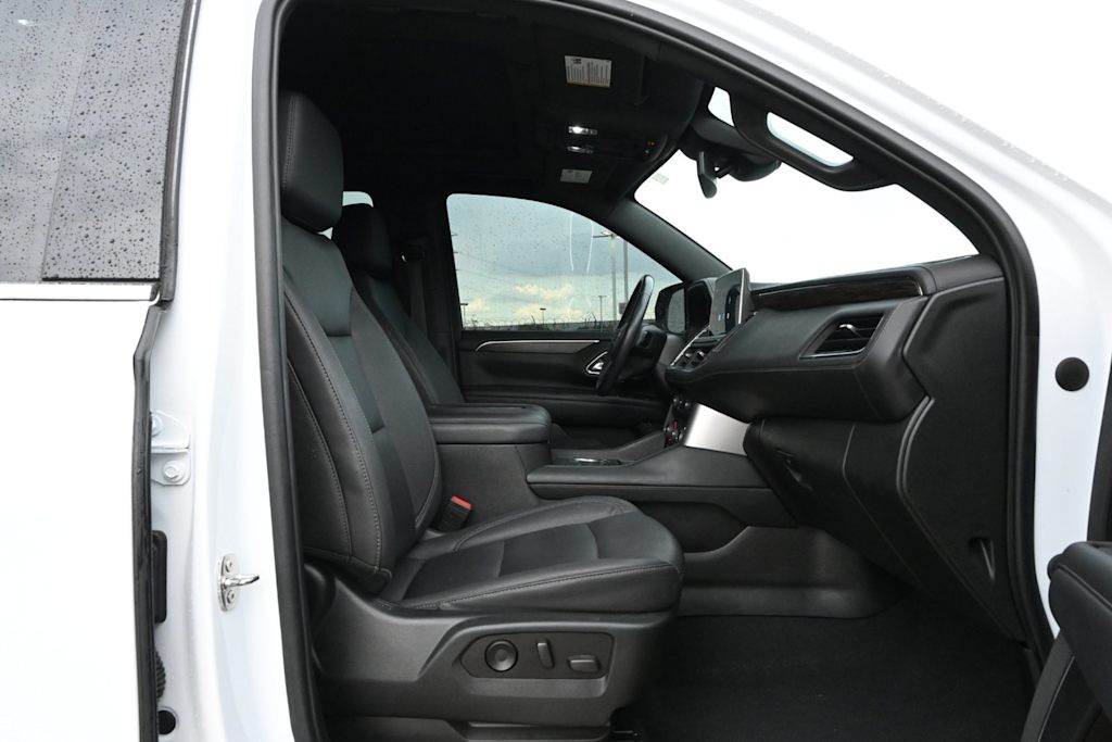 Thumbnail: 2023 Chevrolet Tahoe - 10