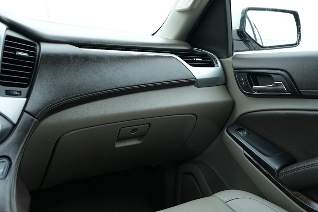 Thumbnail: 2018 Chevrolet Tahoe - 19