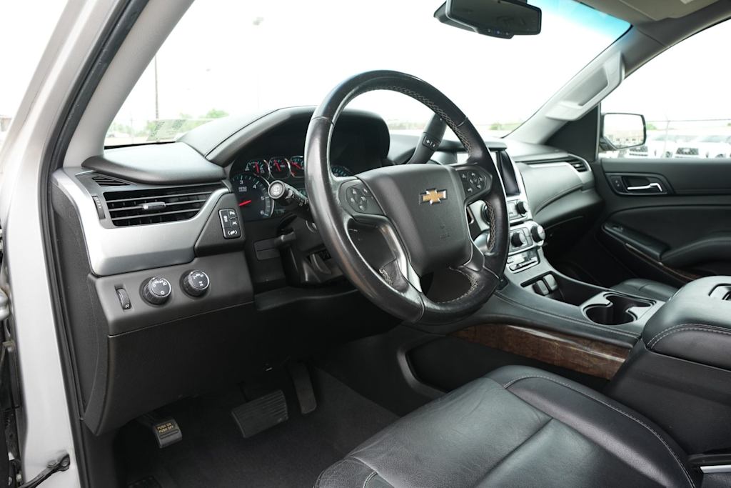 Thumbnail: 2019 Chevrolet Tahoe - 13