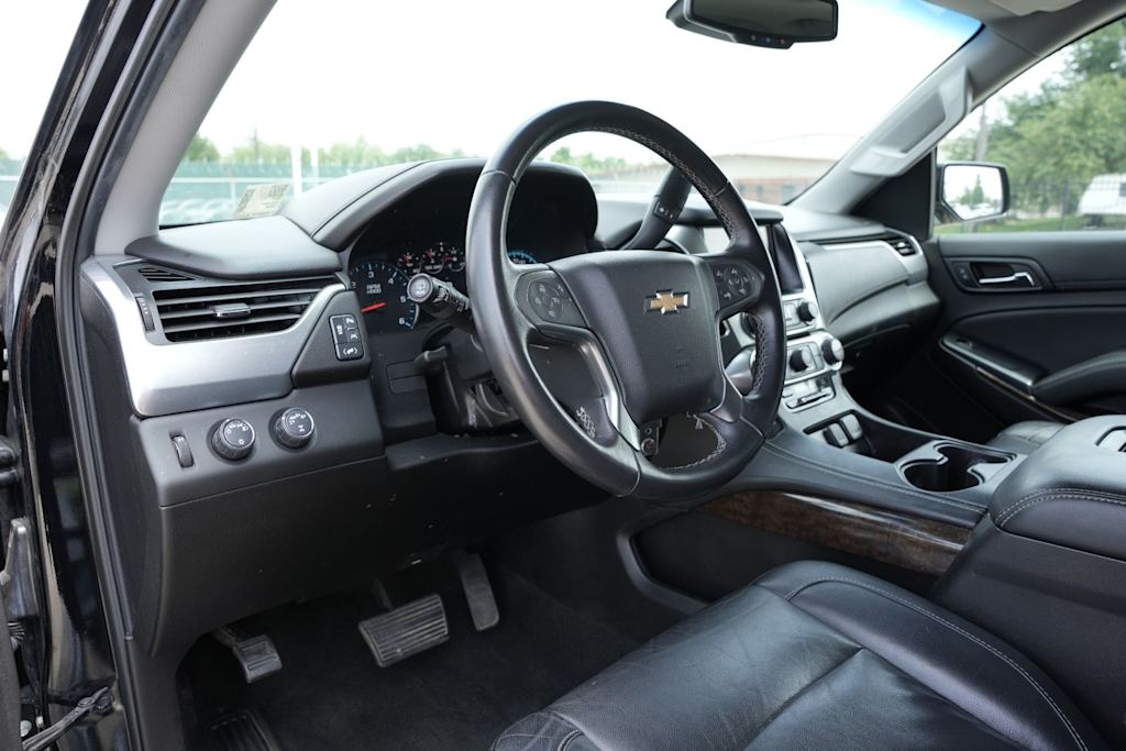 Thumbnail: 2017 Chevrolet Tahoe - 12