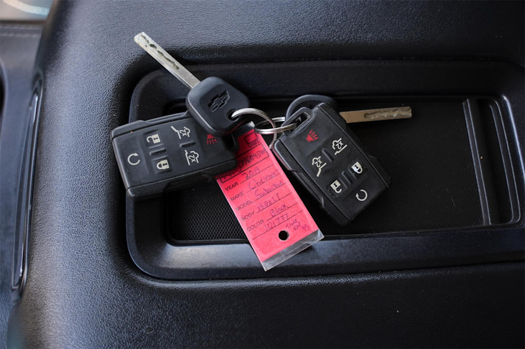 Thumbnail: 2019 Chevrolet Suburban - 18