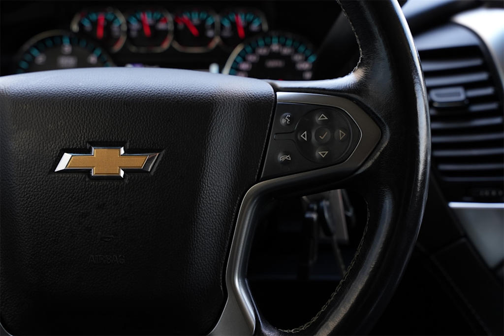 Thumbnail: 2019 Chevrolet Suburban - 22