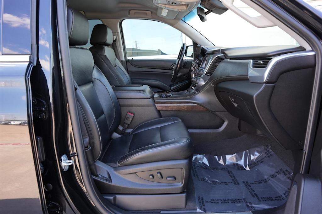 Thumbnail: 2019 Chevrolet Suburban - 12