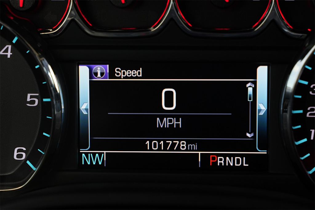 Thumbnail: 2019 Chevrolet Suburban - 16