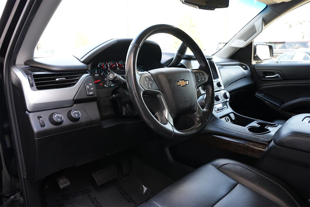 Thumbnail: 2019 Chevrolet Suburban - 15