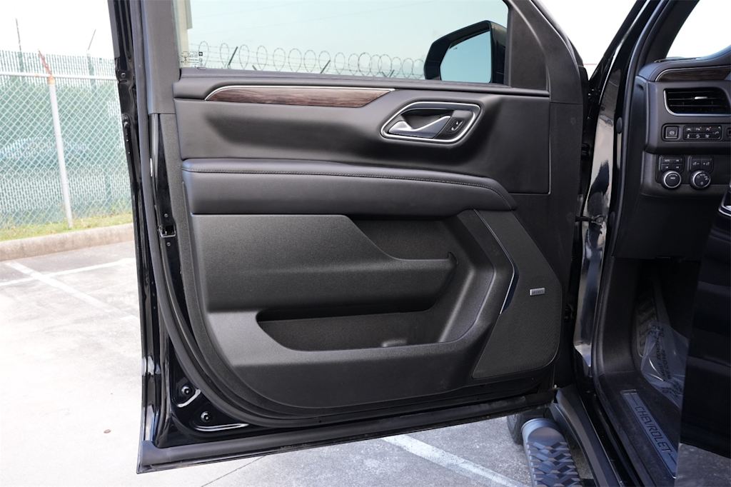 Thumbnail: 2022 Chevrolet Tahoe - 26
