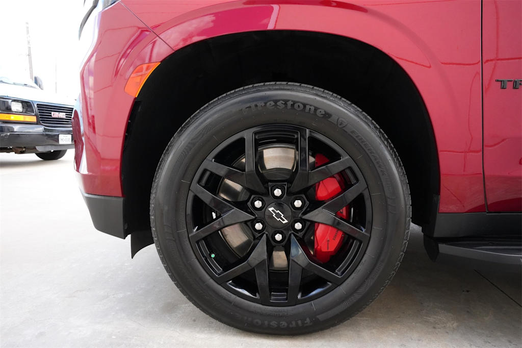 Thumbnail: 2023 Chevrolet Tahoe - 8