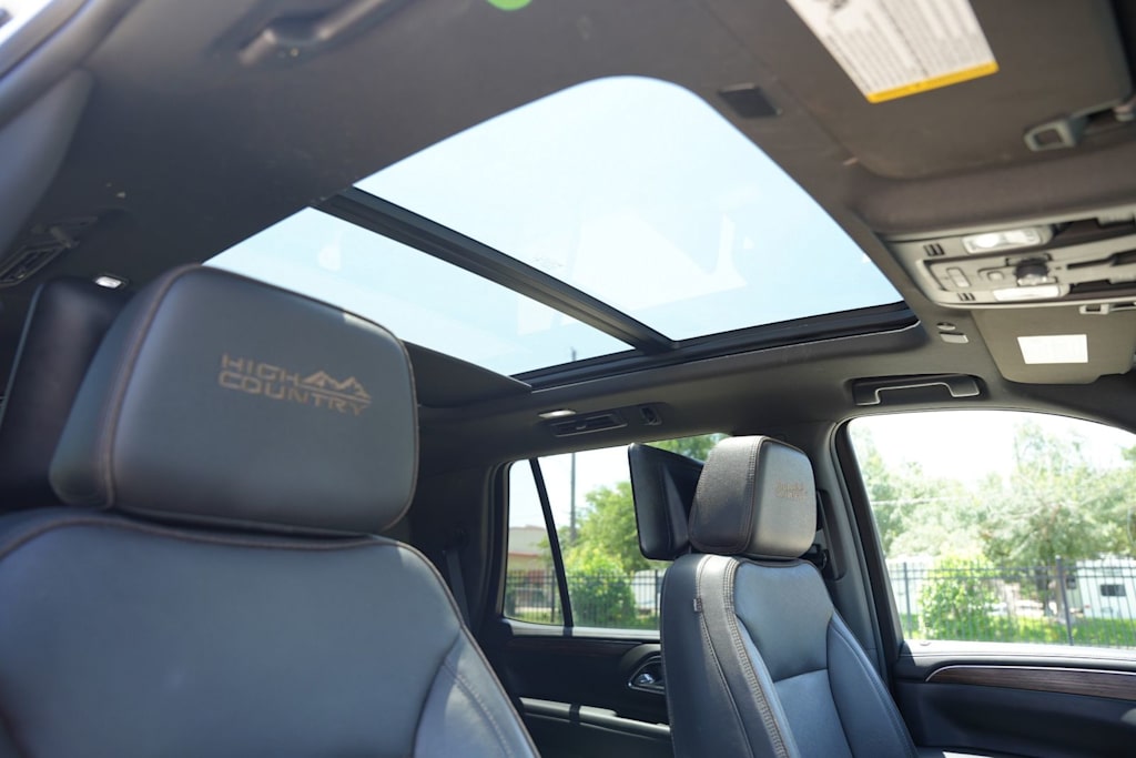 Thumbnail: 2023 Chevrolet Tahoe - 25