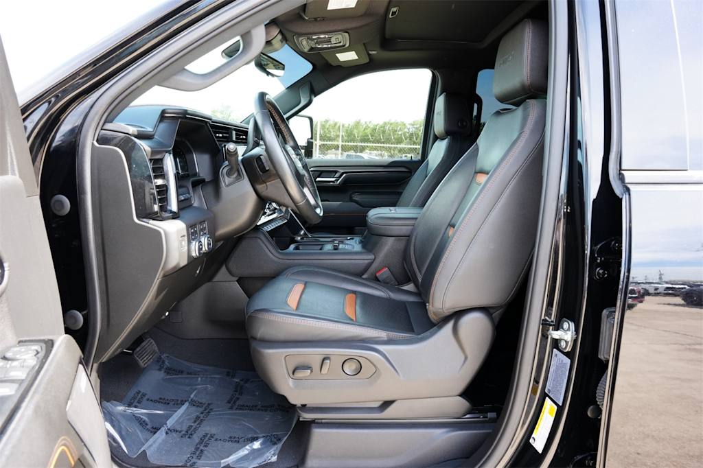 2024 GMC Sierra 2500 AT4 11