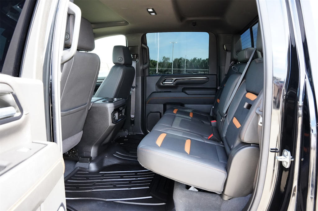 2024 GMC Sierra 2500 AT4 12