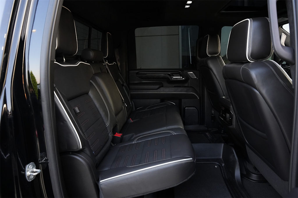 Thumbnail: 2024 GMC Sierra 2500 - 27