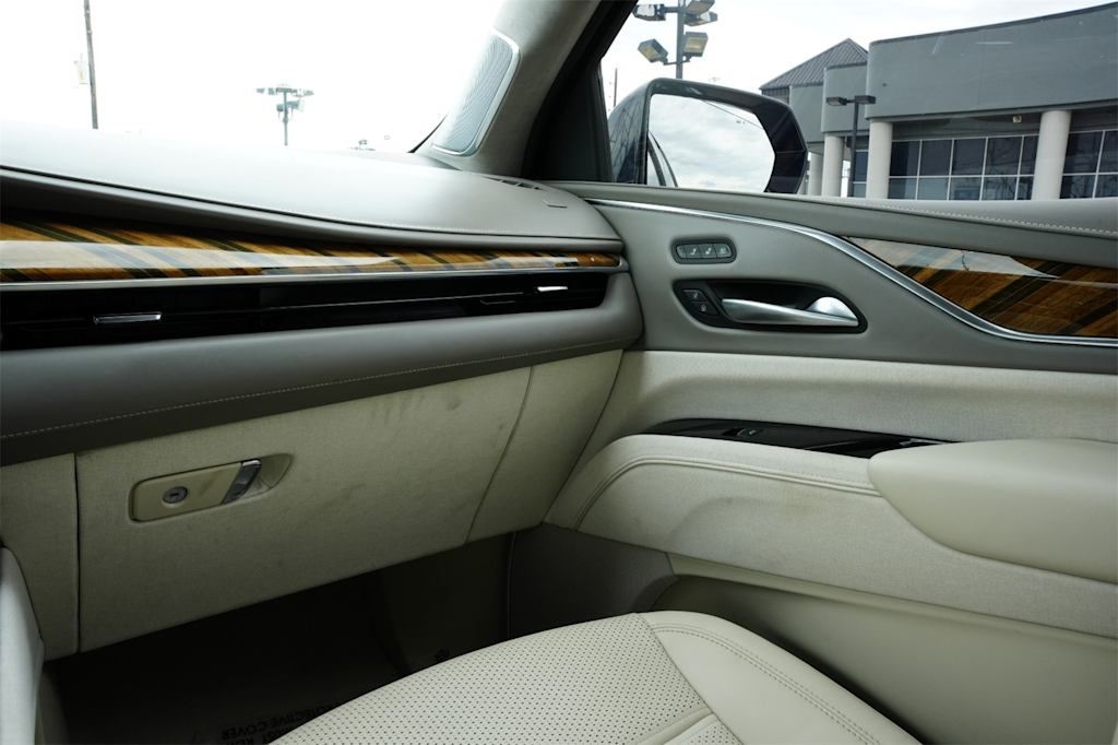 Thumbnail: 2023 Cadillac Escalade - 21