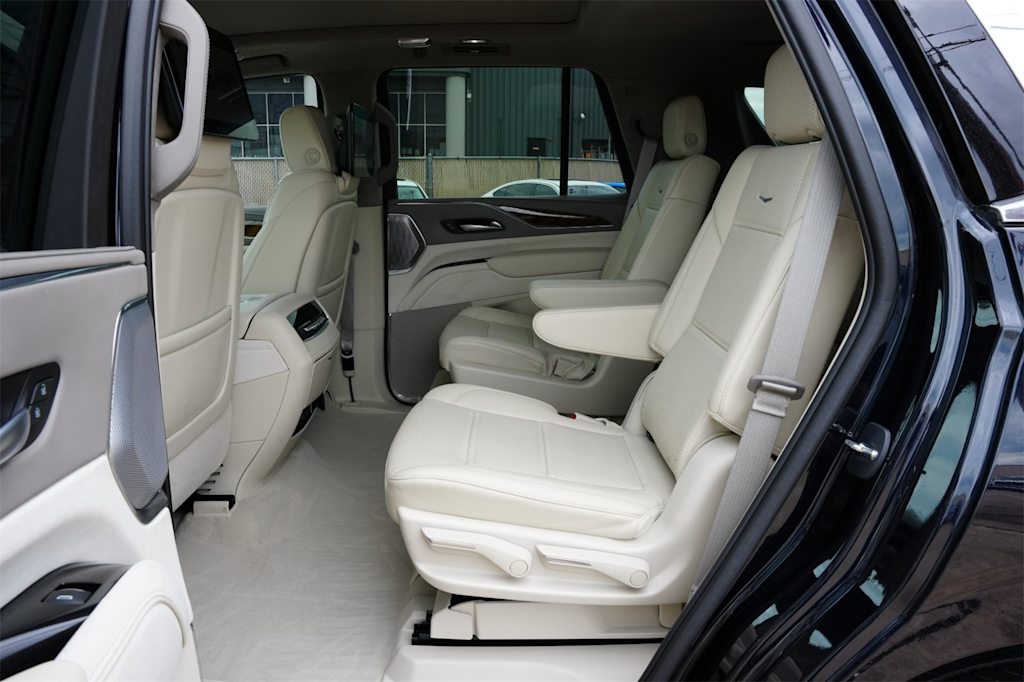 Thumbnail: 2023 Cadillac Escalade - 11