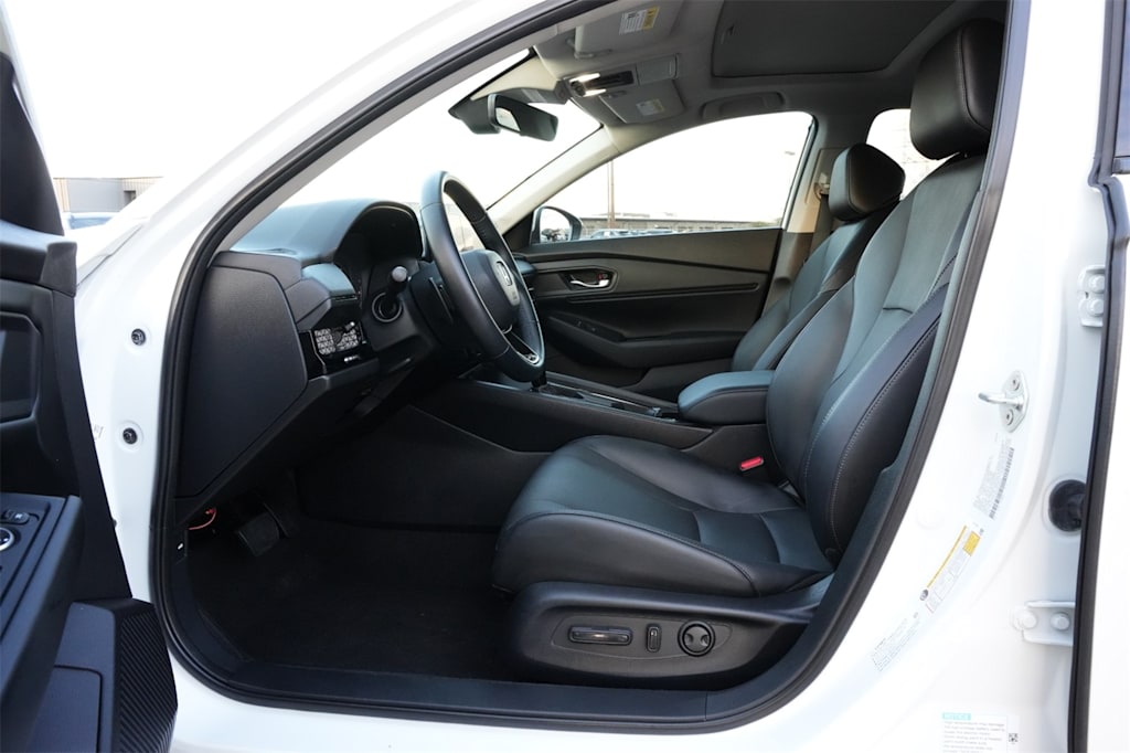 Thumbnail: 2023 Honda Accord - 10