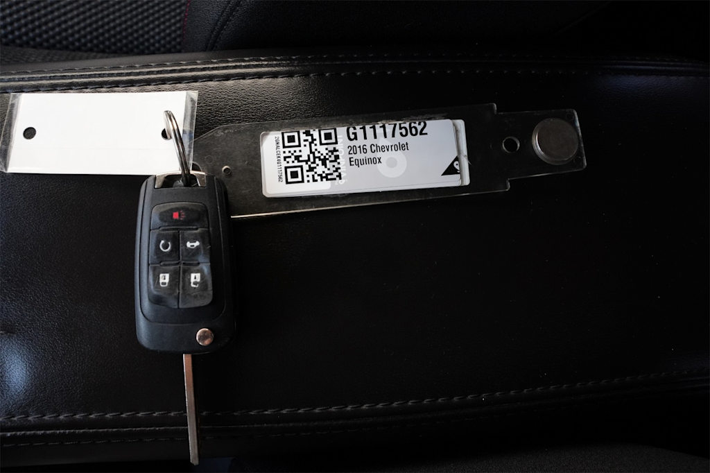 Thumbnail: 2016 Chevrolet Equinox - 18