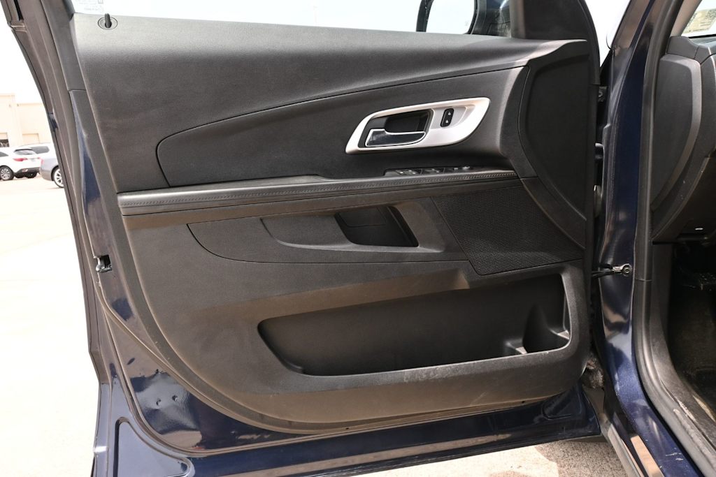 Thumbnail: 2017 Chevrolet Equinox - 23