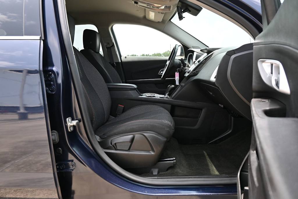 Thumbnail: 2017 Chevrolet Equinox - 11