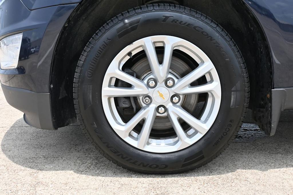 Thumbnail: 2017 Chevrolet Equinox - 8