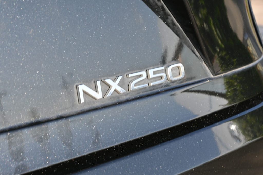 Thumbnail: 2024 Lexus ES - 6
