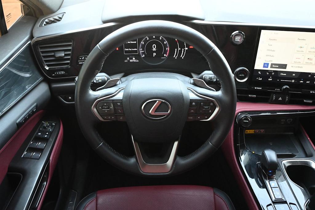 Thumbnail: 2024 Lexus ES - 8