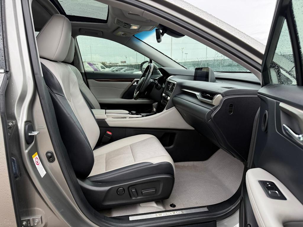 Thumbnail: 2019 Lexus RX - 9