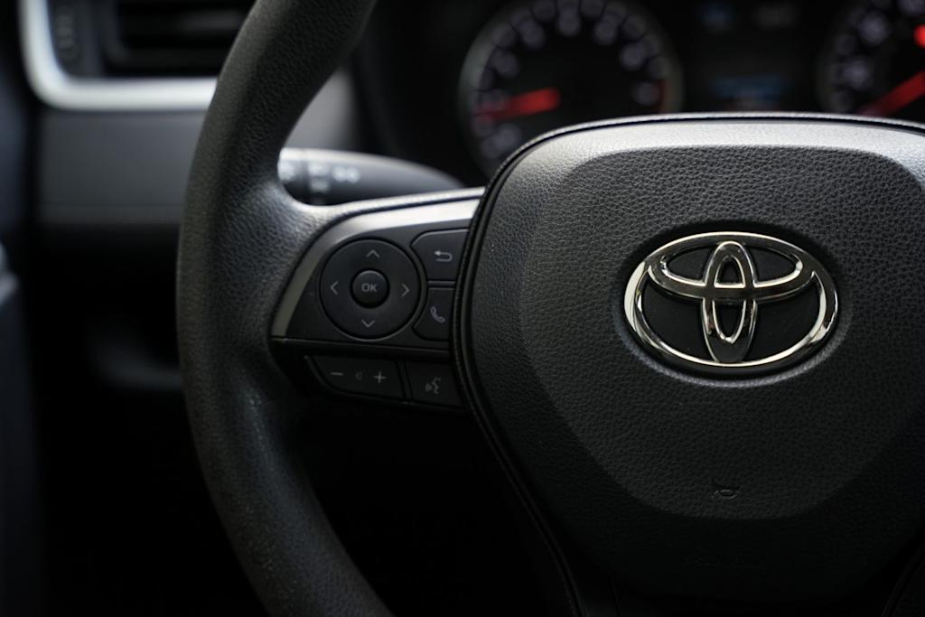 Thumbnail: 2019 Toyota RAV4 - 22
