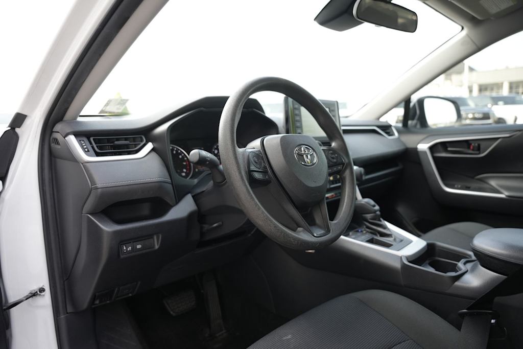 Thumbnail: 2019 Toyota RAV4 - 13