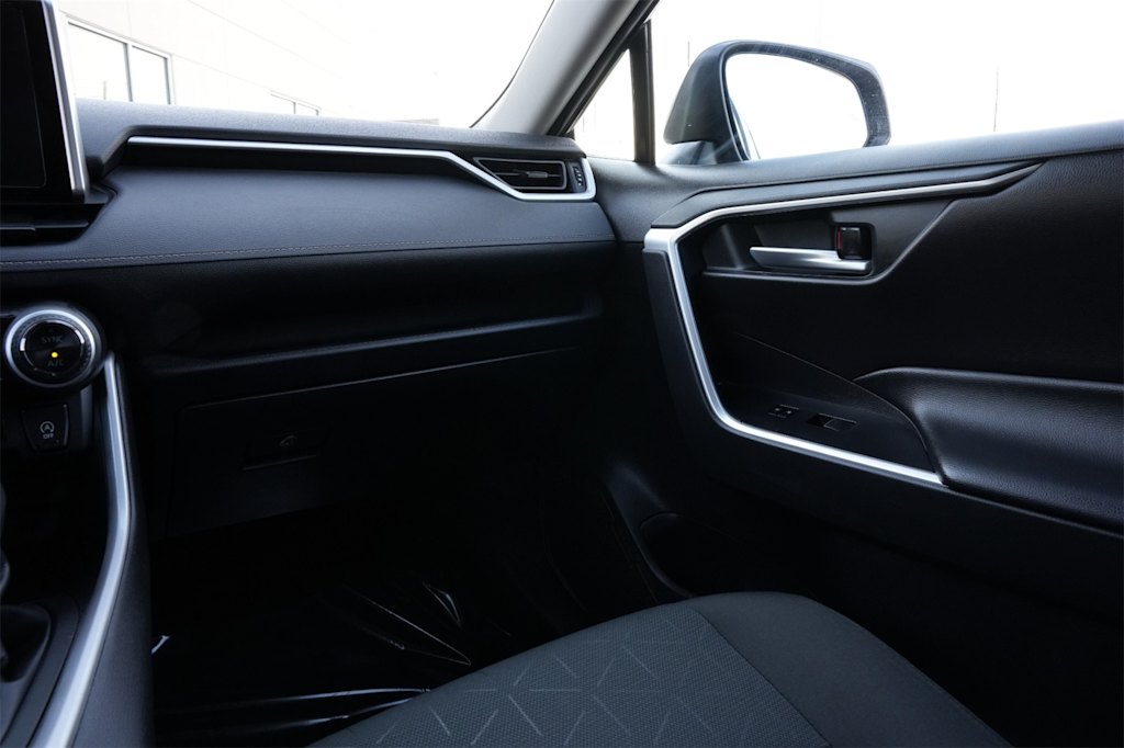 Thumbnail: 2024 Toyota RAV4 - 23