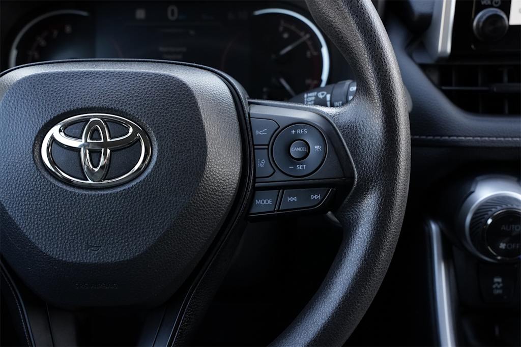 Thumbnail: 2024 Toyota RAV4 - 25